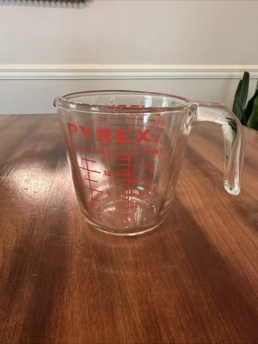 Vintage PYREX 516 Measuring Cup, J Handle, 2 Cup w Metric, Corning USA