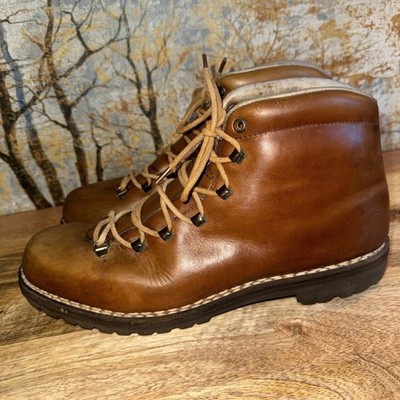 Vintage Eddie Bauer K-series  Italian Made Vibram Sole SZ M-10