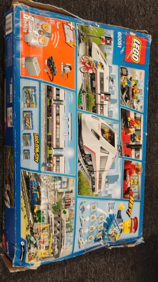 LEGO CITY: Tren de pasajeros de alta velocidad (60051), OBN, E2 Foto 2 de 3