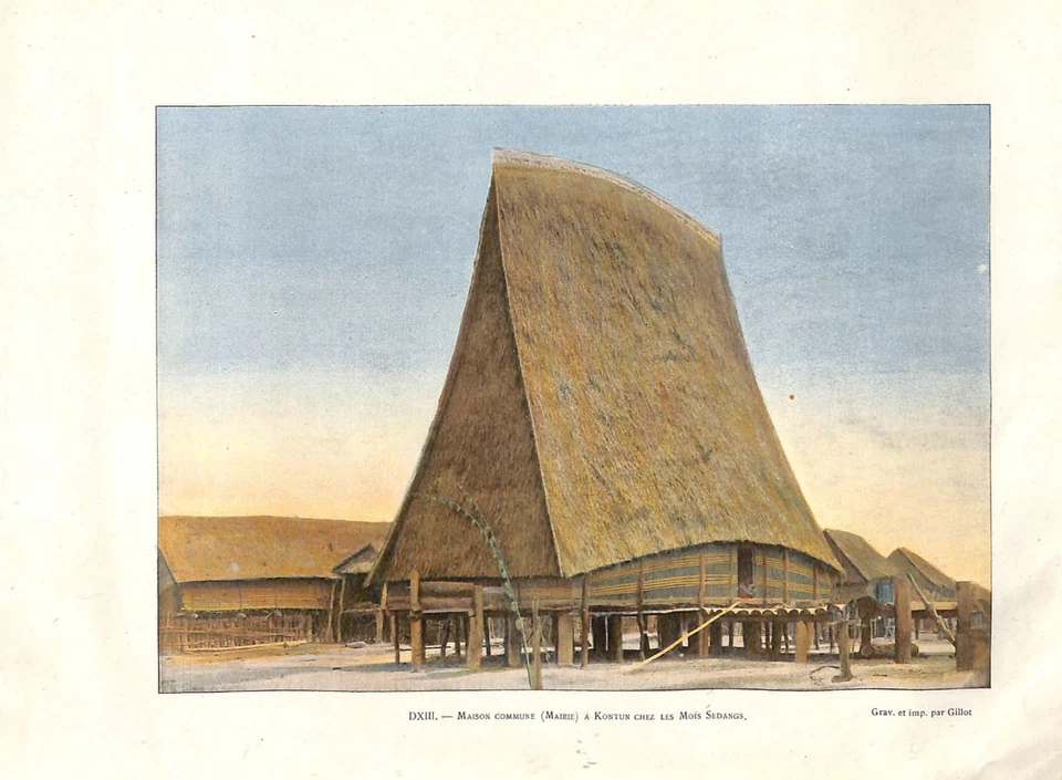 VIETNAM ( ANNAM ) MAIRIE A KON TUM, CHEZ MOÏS SEDANGS / ILLUSTRATION VERS 1900 - Photo 1/1