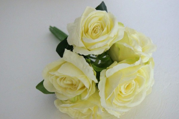 7 Rosen Strauß Kunstblumen Rosenbouquet KüNstlicher Rosenstrauß Blumen F15Creme-image