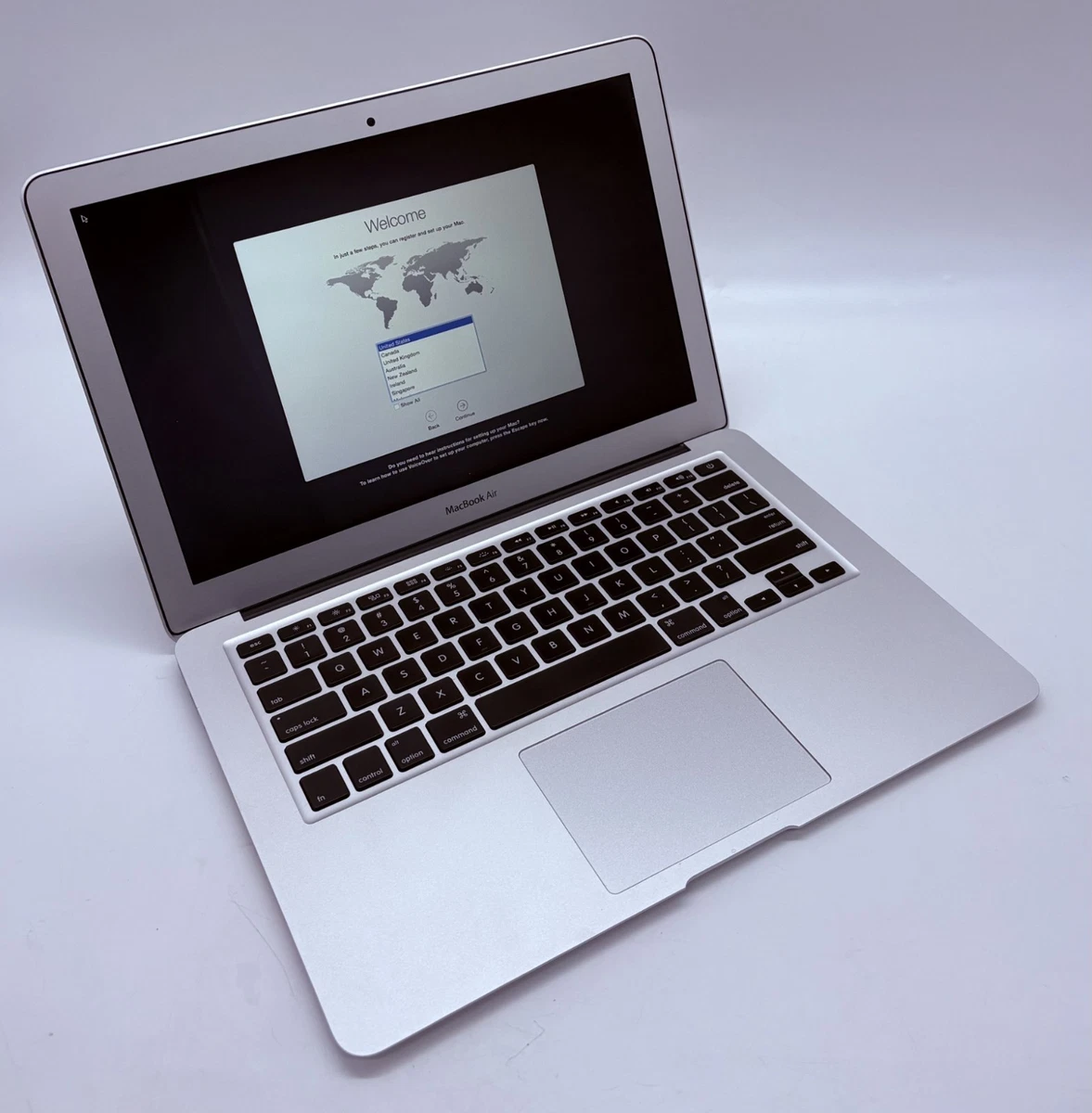 MacBook Air 13インチ シルバー (2014) Apple Macbook Air 13 2014 - Refurbished | LaptopCloseout.ca