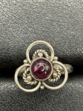 EUC Sterling Silver Genuine Rhodolite Garnet Ring Size 6 X31