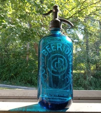COLD BEER DIST.INC PRETTY PEACOCK BLUE SELTZER BOTTLE THICK HEAVY GLASS