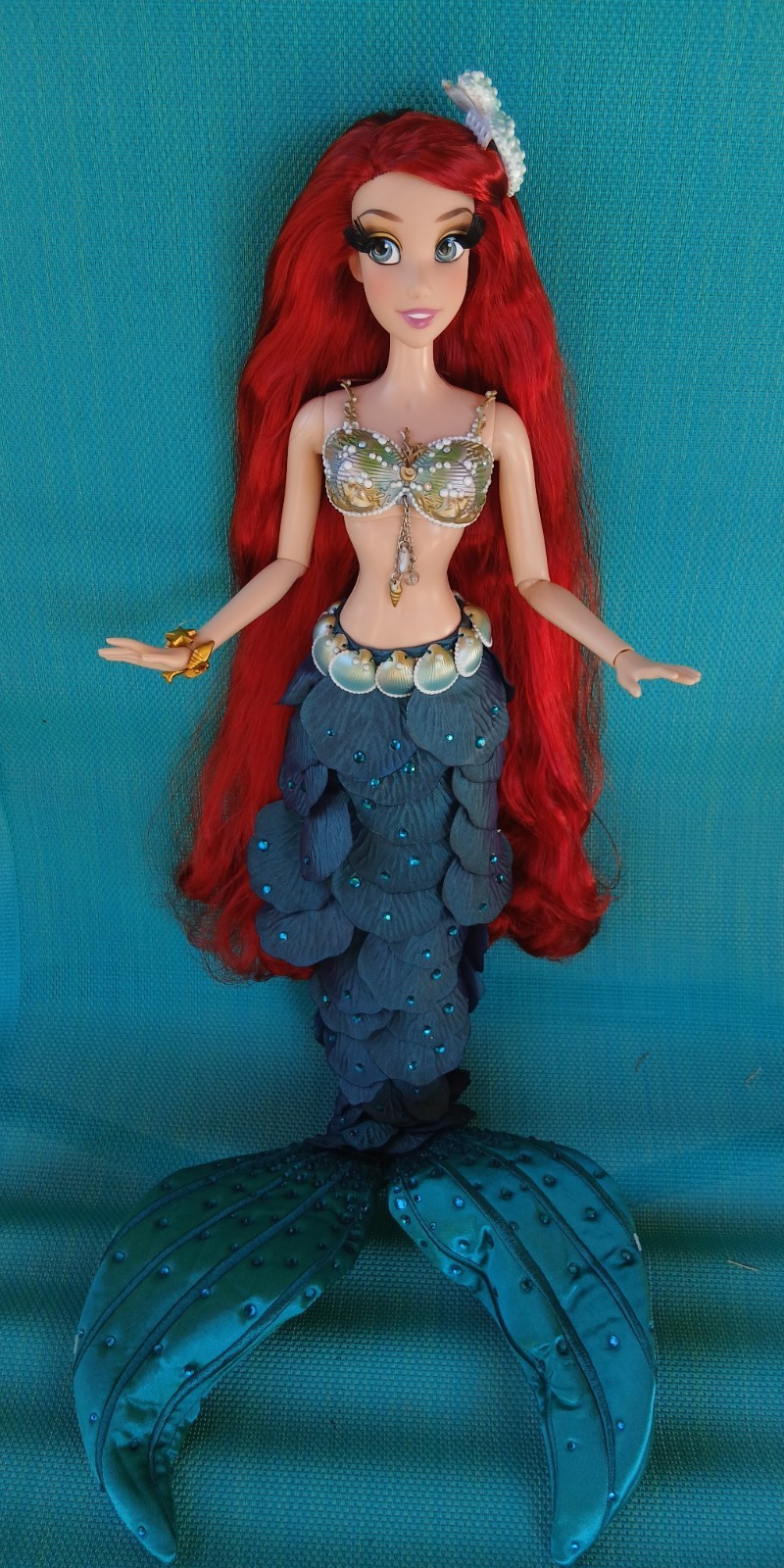 Poupée LE Ariel 40cm LE 2013 the little mermaid disney store