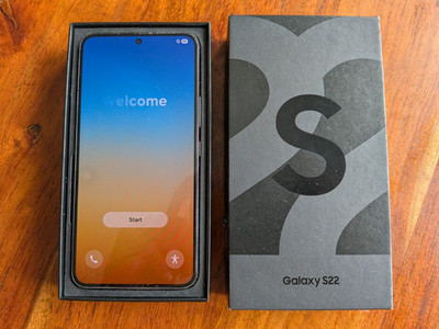 Samsung Galaxy S22 5G SM-S901B/DS - 256GB - grau schwarz (Ohne Simlock) Zubehör