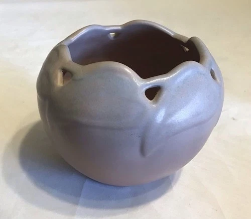 Van Briggle Pottery Philodendron Leaf Vase Hanging Planter Colorado Springs