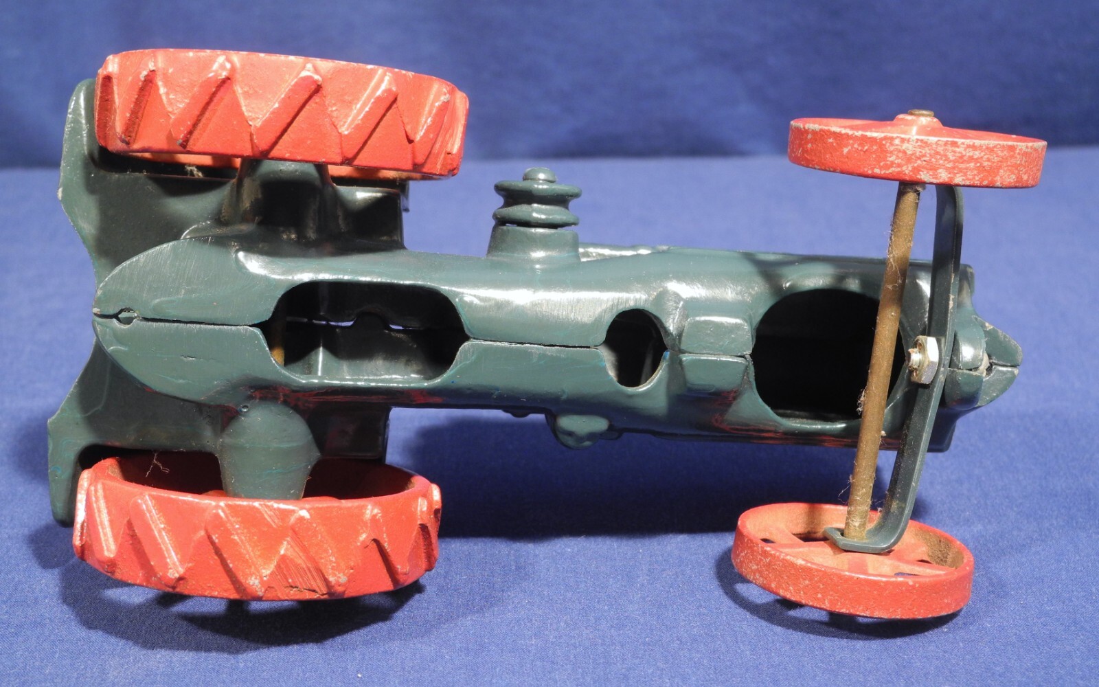 Vintage McCormick Deering Cast Iron Toy Tractor 4-1/4" Tall Excellent Condition