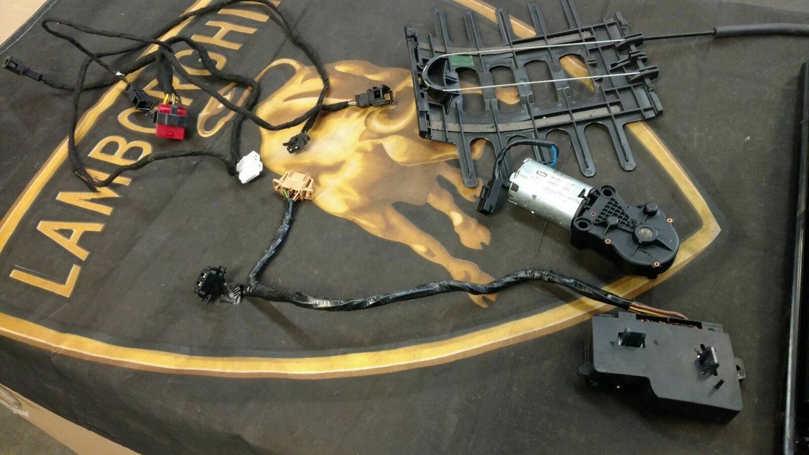 LAMBORGHINI GALLARDO LP560 INTERIOR SEAT TRACK ASSEMBLY COMPLETE OEM 