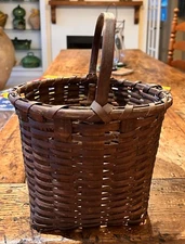 AMERICAN NEW ENGLAND ANTIQUE SHAKER PANTRY GATHERING BASKET SPLINT WOOD BUCKET