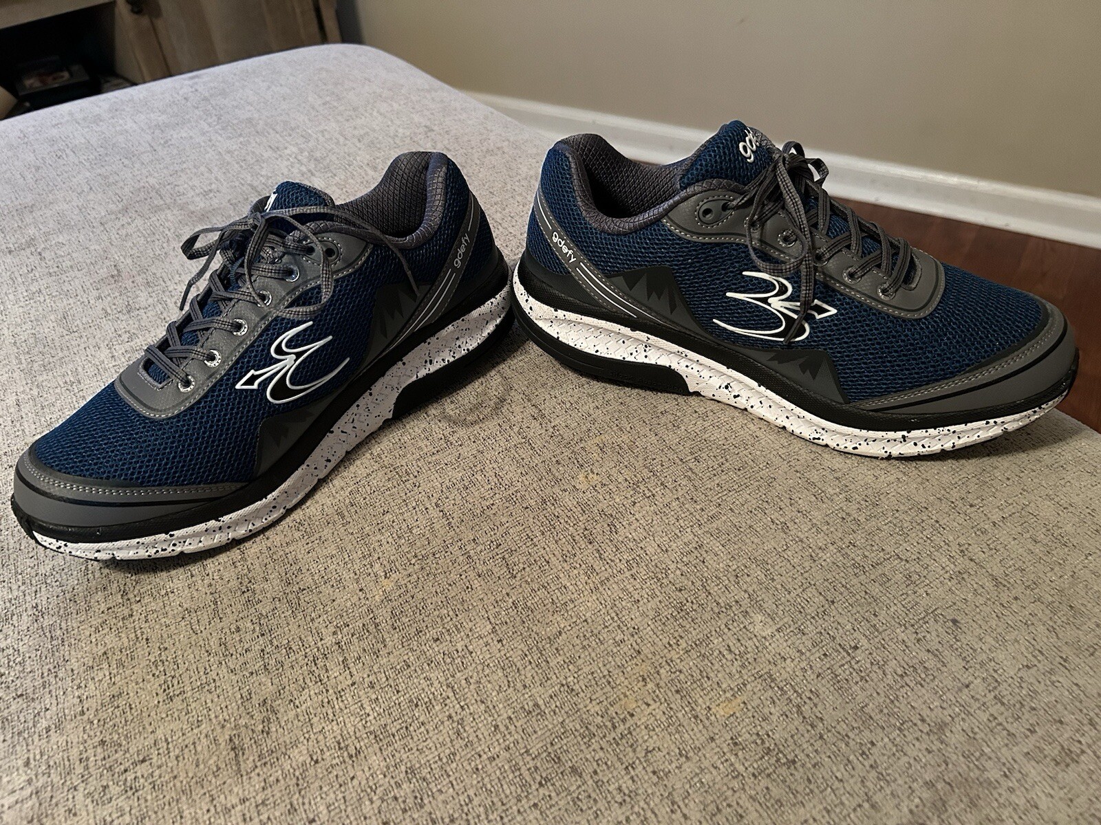 SAOLA Scarpe da ginnastica Gravity Defy da uomo taglia US 12 a rete TB9024MUG W