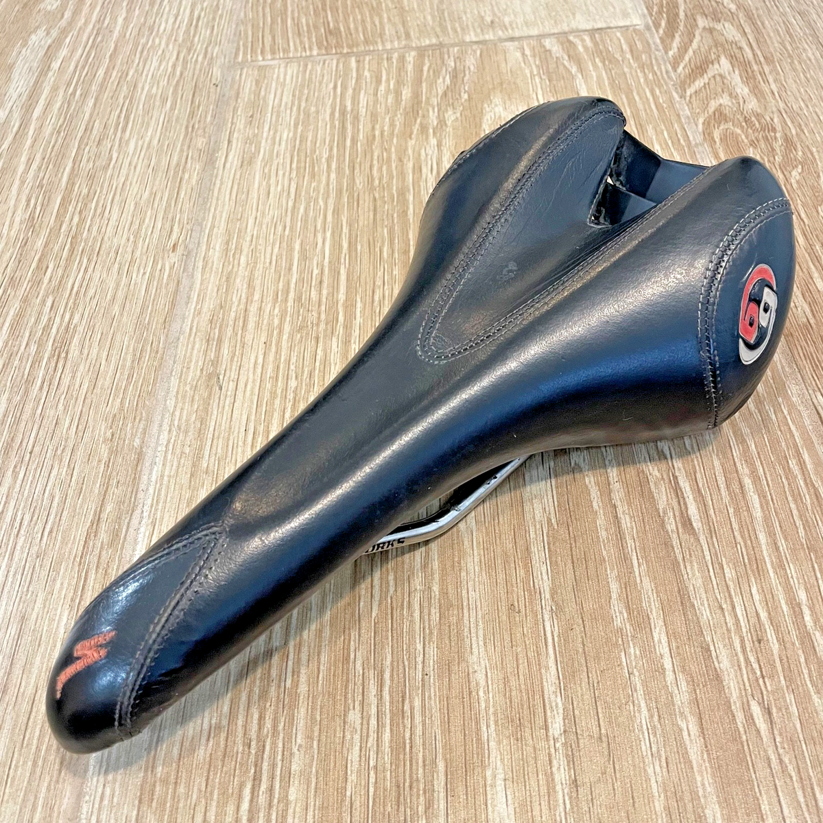 Vintage Specialized S-Works Body Geometry Bike Seat Saddle Vintage Specialized S-Works Body Geometry Bike Seat Saddle