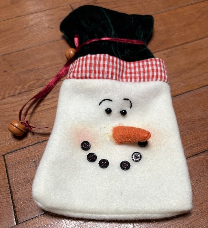 Snowman Christmas Drawstring Cloth Gift Pouch Bag Gingham White Black Red