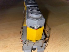 Athearn ou Mehano HO locomotive diesel VIA 1800 boite E8a éclairée