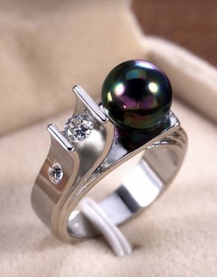Elegant Cubic Zirconia & Black Faux Pearl Rin
