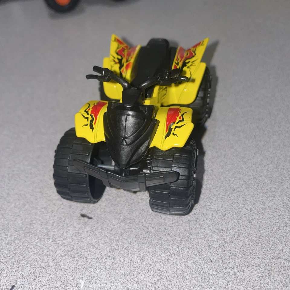 Turbo Ruedas ATV, Metal Fundido a Diectación y Plástico EX 500 4 Ruedas Deportivas, Amarillo, Nuevo Foto 2 de 4