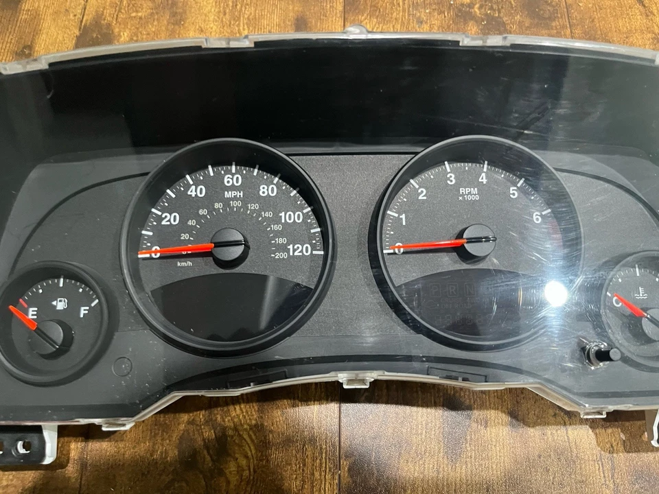 Cuadro de instrumentos velocímetro Jeep Compass 2011 2012 2013 Foto 2 de 4