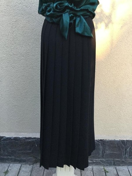 Women Laura Ashley Skirt Black Wool 38 / M / 46