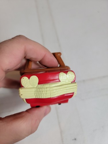 Vintage Flintstones Viva Rock Vegas Fred Flintstone Red Car Toy Burger King VTG - Picture 3 of 8