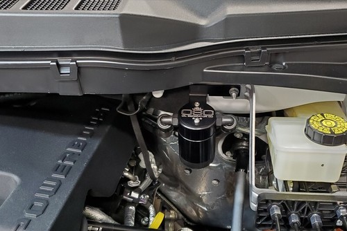 Separador de aceite J&L OSC para Ford F-150 2021-2026 3,5 PowerBoost - Imagen 2 de 3