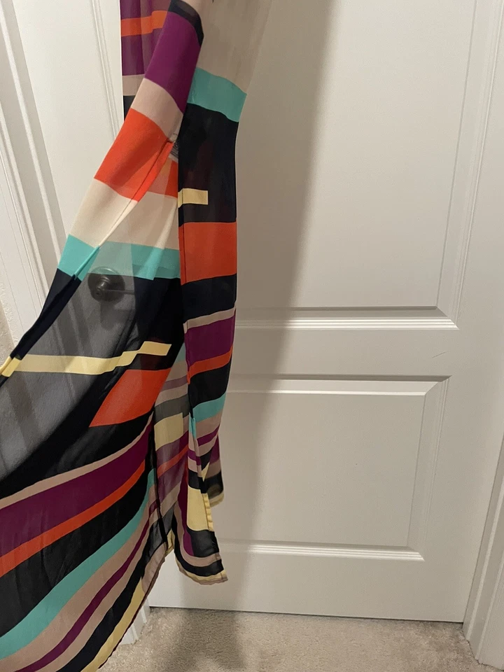 Maxi Vestido Largo GUESS Los Angeles Transparente Abertura Lateral Multicolor A Rayas XSmall Foto 4 de 4