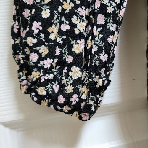 Emily Wonder Dress L Rayon Black Ditsy Floral V Neck Ruffle Stretch Cottage - Picture 7 of 11