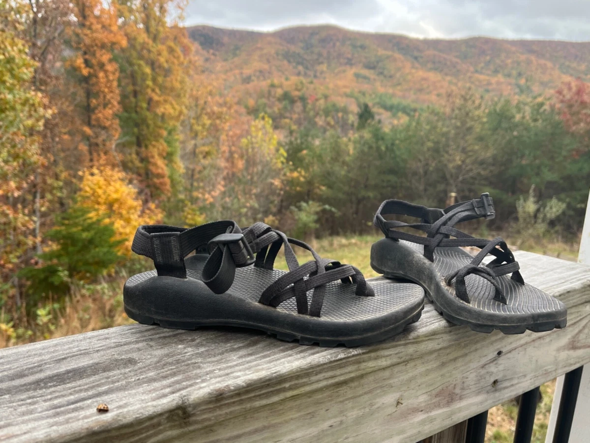 Chaco Womens Classic Black Loom Flat Sandals Shoes 9 Medium