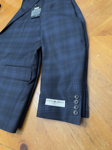 Made in USA - 44 R (38 W) Joseph Abboud - Luxury Italian Fabric, Wool, Plaid - Picture 19 of 20