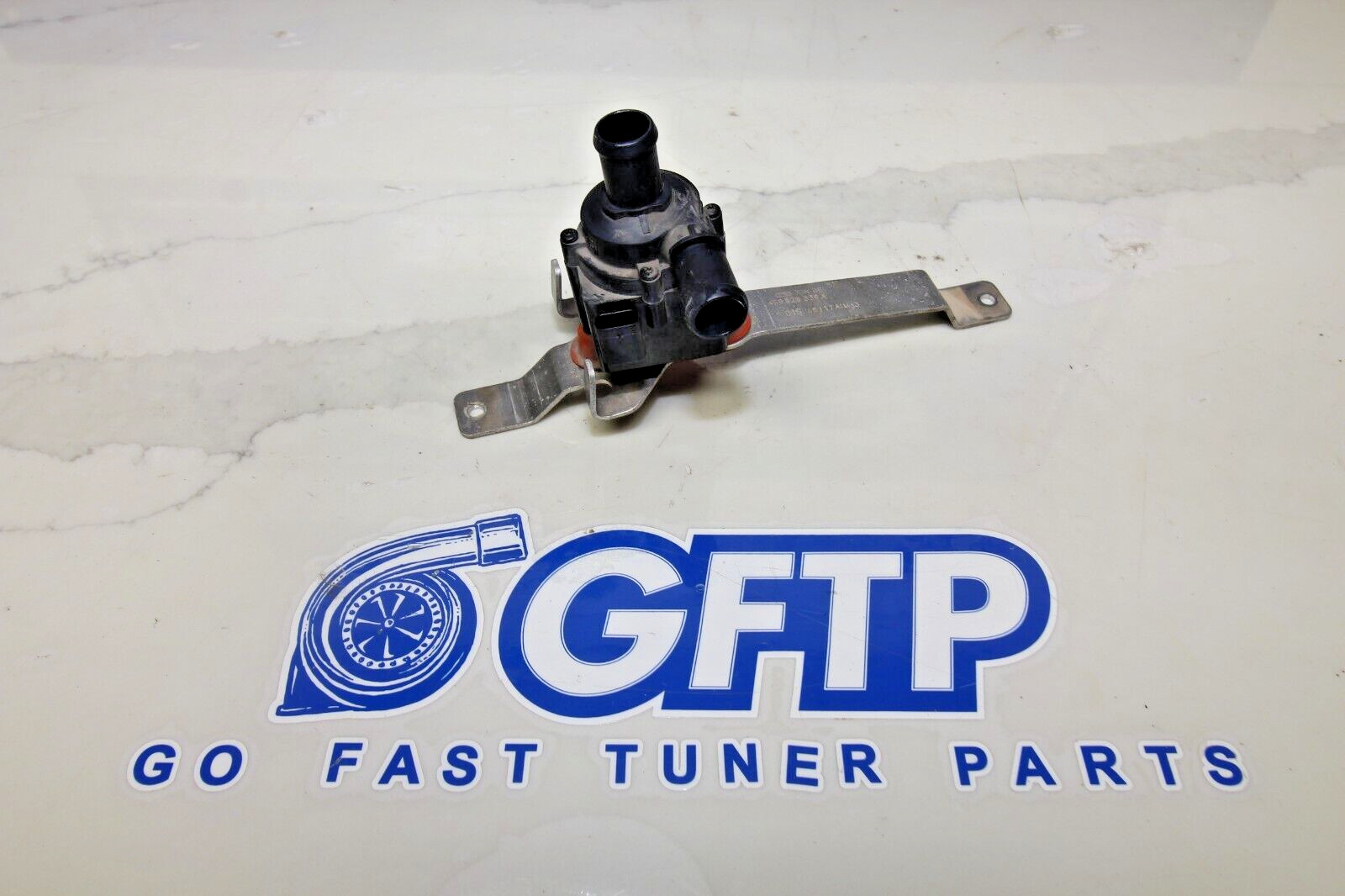 17-21 AUDI R8 V10 PLUS RWS OEM AUXILIARY WATER COOLANT PUMP 06H121601N GENUINE