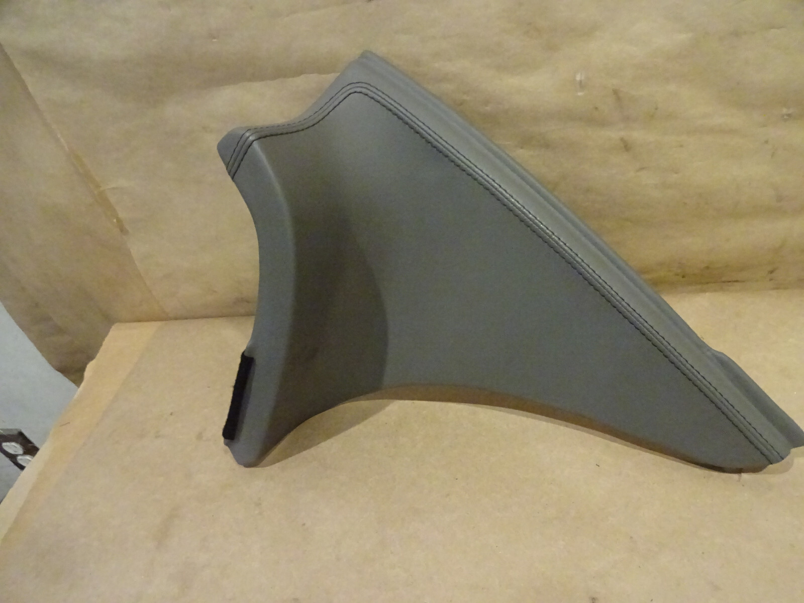 Maserati Quattroporte - LH Center Dash Lower Cover Panel (GRAY) -P/N 981382400