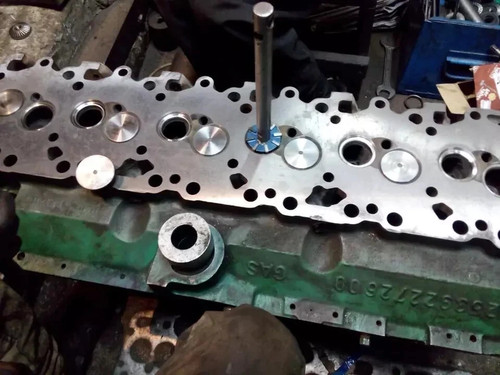 17x FORD FIESTA,ESCORT 3 ANGLES CUT VALVE SEAT CUTTER KIT CARBIDE TIPPED BOXED - Picture 4 of 5