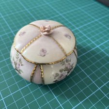 Ardleigh Elliot Lena Liu’s Garden Treasures Roses Porcelain Music Box Figurine