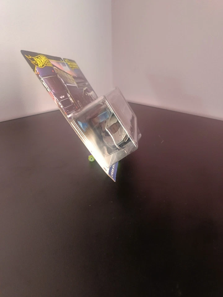 Hot Wheels Premium Team Transport – Lykan Hypersport + Transporter Truck – Car C - Immagine 3 di 3