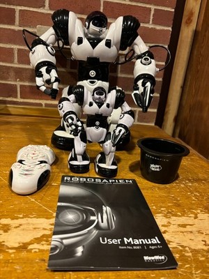 WowWee 14'' ROBOSAPIEN Toy + Manual + 7'' Mini Robo + PU Accessary Needs Battery