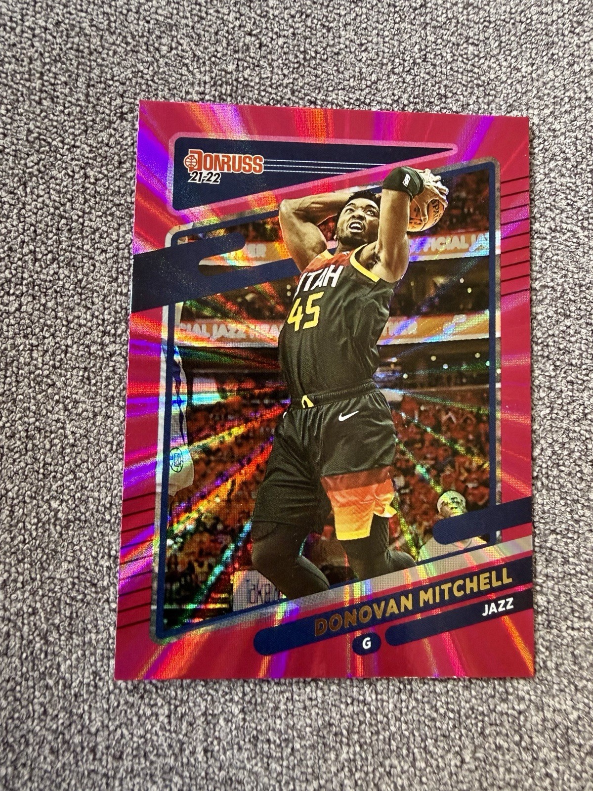 Donovan Mitchell 2021-22 Panini Donruss - #159 Holo Pink Laser