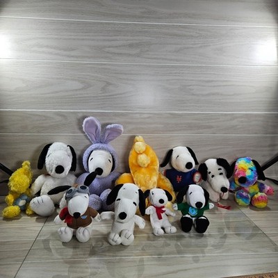 Snoopy Plush lot of 11 Mixed Brands Sizes Stuffed Animal Toy Peanuts Woodstock