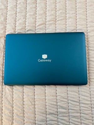Gateway GWTN156-9BL 15.6'' FHD i5-1135G7 2.4GHz Intel Iris Xe Graphics 16GB RAM