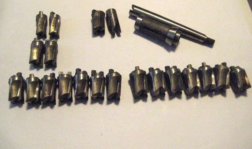 Pratt & Whitney machinist's cutter heads with fixture — museum-grade American precision engineering from one of the most legendary names in toolmaking, visually stunning and seriously rare.