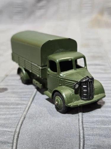 VINTAGE DINKY TOYS #30SM  AUSTIN ARMY TRUCK  Military Green Transport 30S