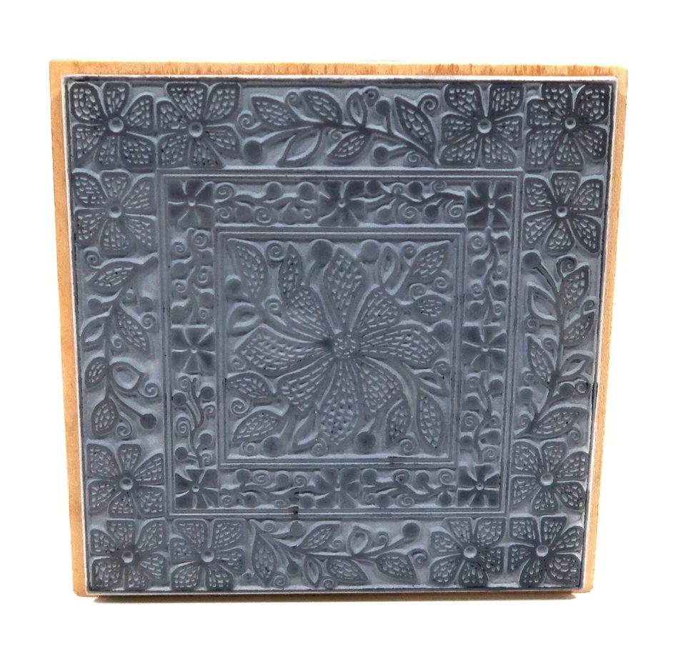 Sello de bloque de madera de goma magenta, azulejo floral, 26047R Foto 2 de 3