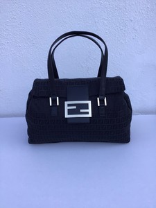 fendi borsa nera