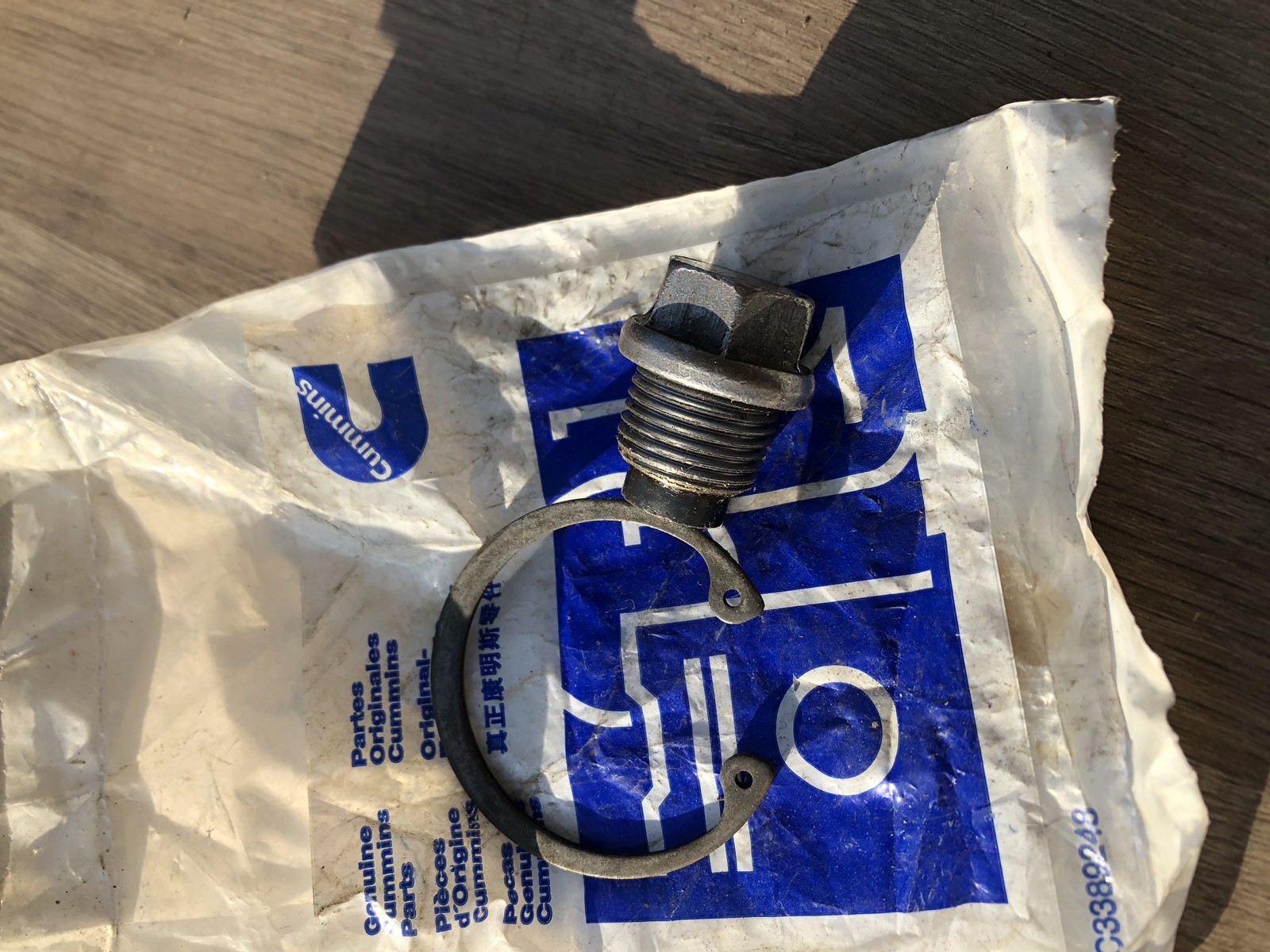 CUMMINS ENGINE SUMP PAN THREAD PLUG MAGNETIC 3911638 SPARE PART | eBay