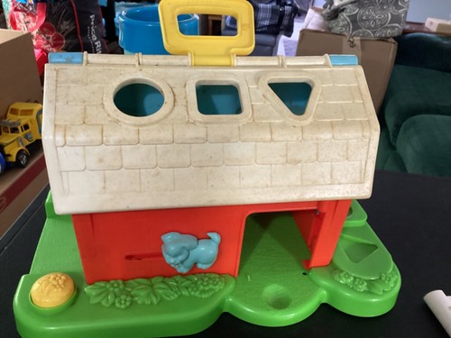 Play School 1988 Kids Carry Along Activity Barn #5438