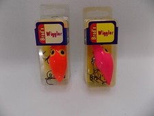 NIP Brad’s Wiggler Fishing Lure Plugs 1-Orange, 1- Pink (lot of 2)