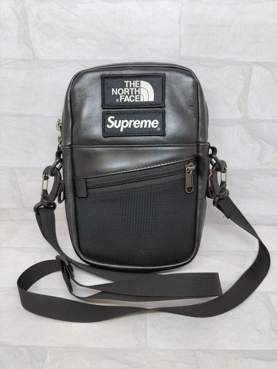 Sac à bandoulière en cuir modèle N° NF0A3KYS SUPREME THE NORTH FACE