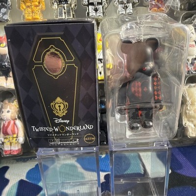 Trey Clover -  HEARTSLABYUL 100% Disney Twisted Wonderland Bearbrick