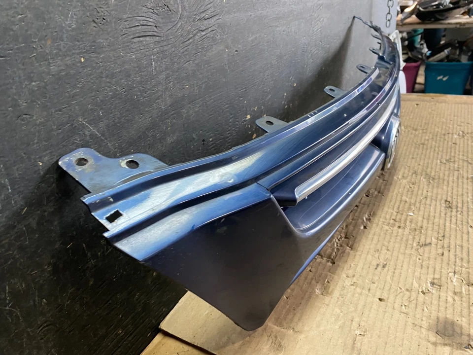 Решетка передняя верхняя для KIA Sedona 2006–2010 годов от оригинального производителя S5705 DG - Изображение 3 из 4