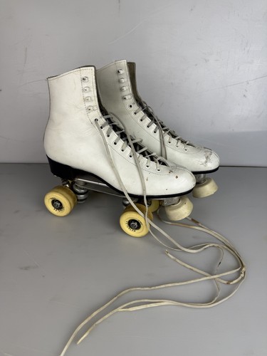 Vintage Riedell 220 Sure Grip Classic Rink Roller Skates Size 8.5. Metaflex 3M3