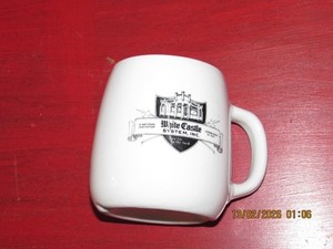 Vintage WHITE CASTLE SYSTEM INC Restaurant COFFEE MUG with ASHTRAY BOTTOM