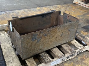 1997 Freightliner CST 120 Battery Box (600-12207)